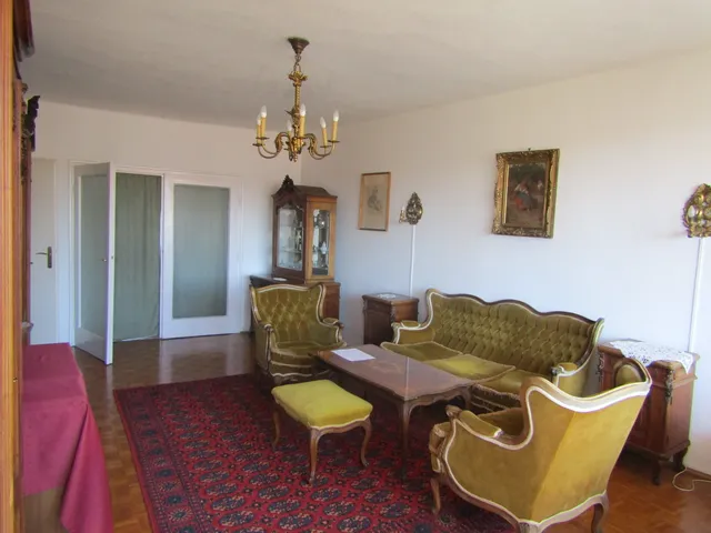 Eladó lakás Eger, Károlyváros 94 nm