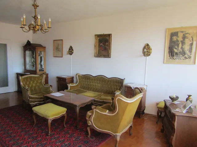 Eladó lakás Eger, Károlyváros 94 nm