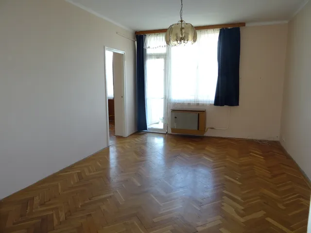 Eladó lakás Szombathely, Joskar-Ola-lakótelep 56 nm