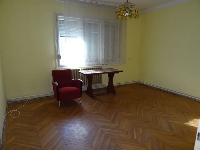 Eladó lakás Szombathely, Ifjúsági lakótelep 66 nm