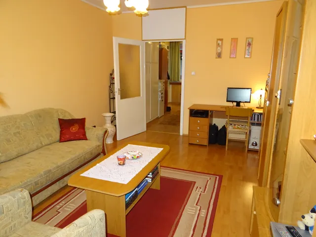 Eladó lakás Szombathely, Joskar-Ola-lakótelep 34 nm