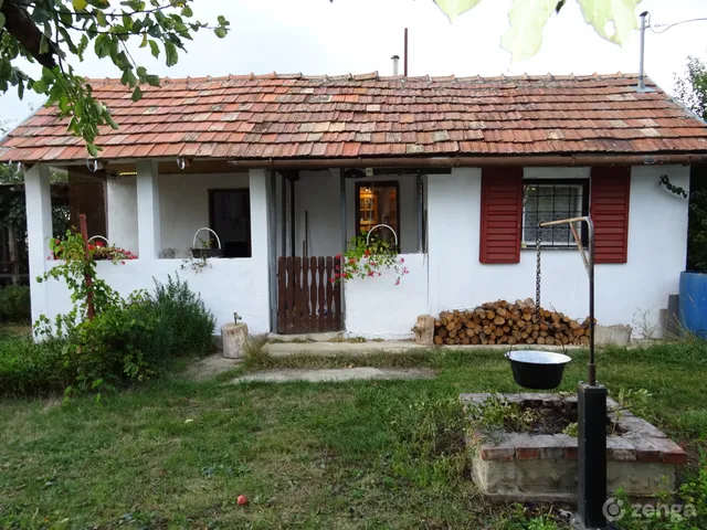 Eladó nyaraló Szombathely, Parkerdő lakókert 26 nm