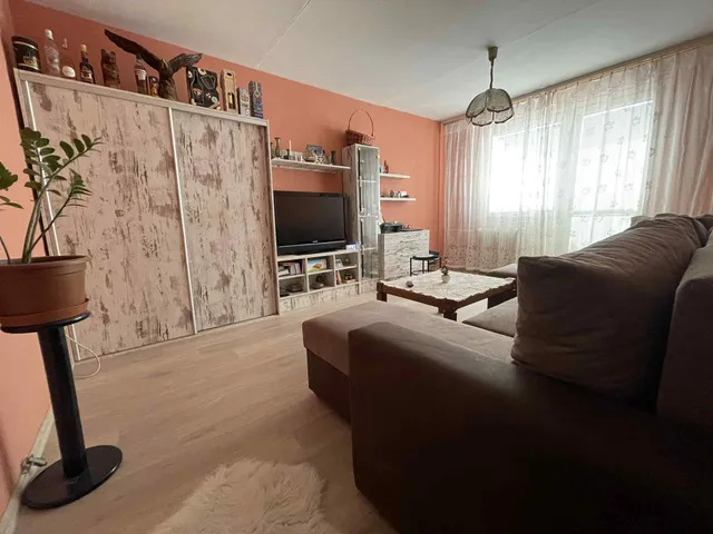 Eladó lakás Nyíregyháza, Érkert 54 nm