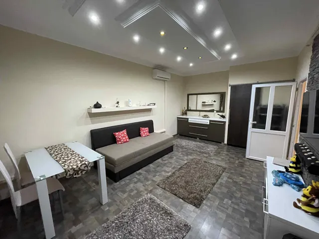 Eladó lakás Nyíregyháza, Érkert 42 nm