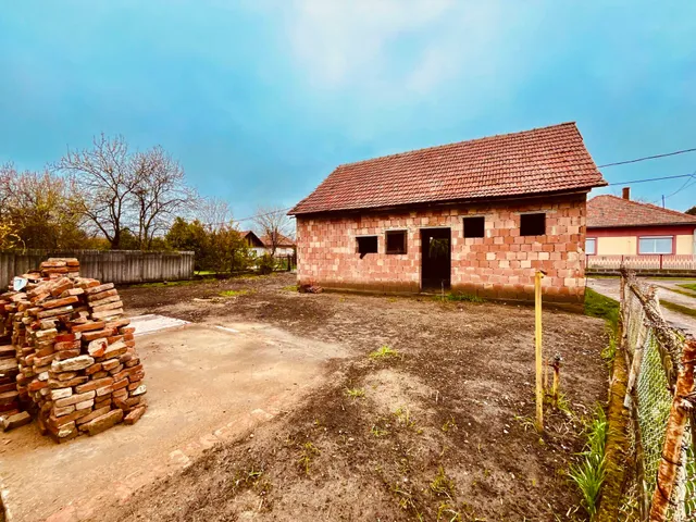 Eladó ház Jászladány 90 nm