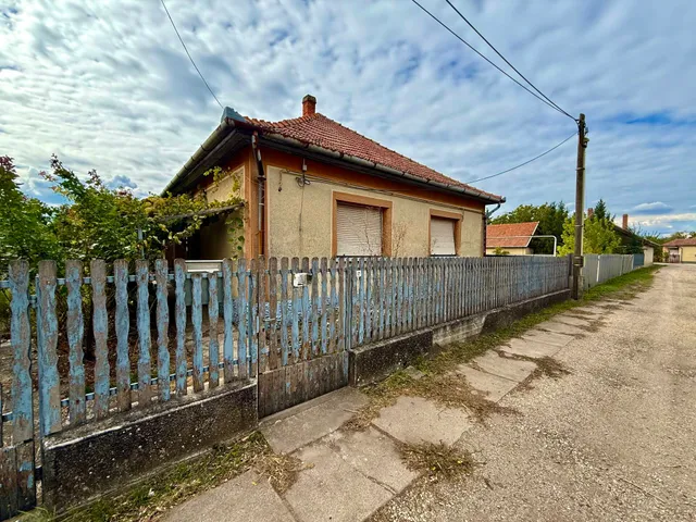 Eladó ház Jászladány 69 nm