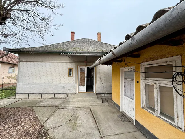 Eladó ház Jászladány 60 nm