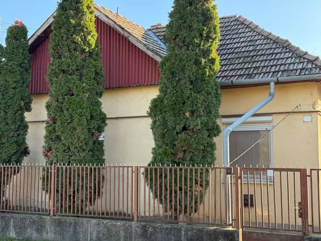 Eladó ház Jászladány 82 nm