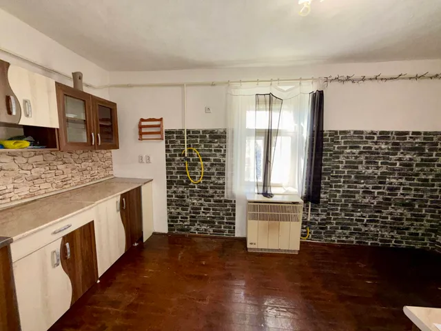 Eladó ház Jászladány 82 nm