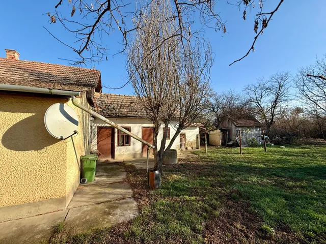 Eladó ház Jászladány 82 nm