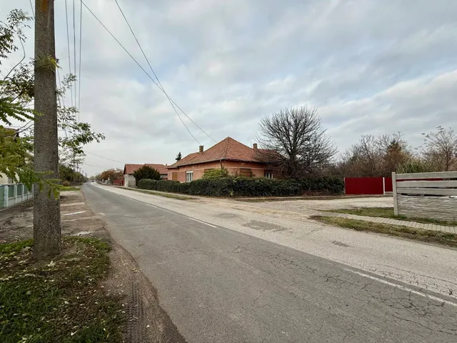 Eladó ház Jászladány 115 nm