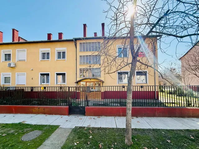 Eladó lakás Törökszentmiklós 62 nm