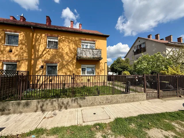 Eladó lakás Törökszentmiklós 70 nm