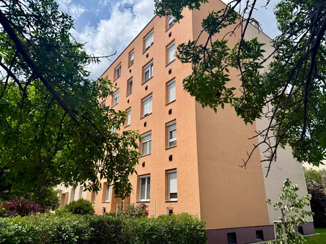 Eladó lakás Szolnok 72 nm