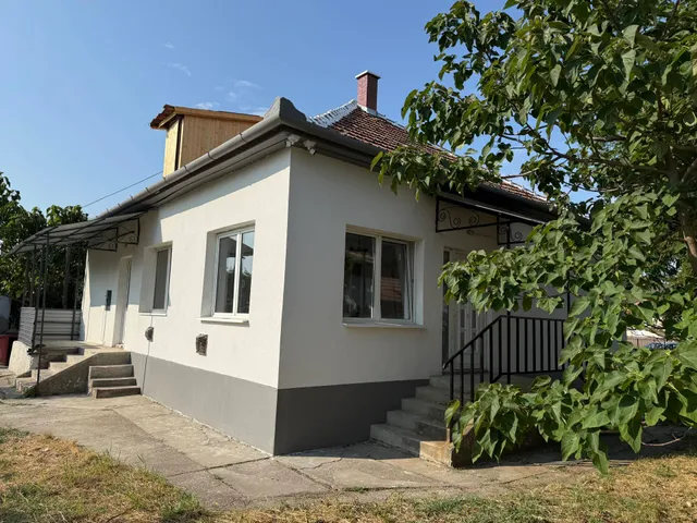 Eladó ház Jászladány 80 nm