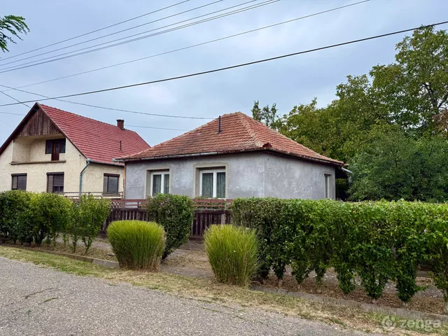 Eladó ház Jászkisér 55 nm