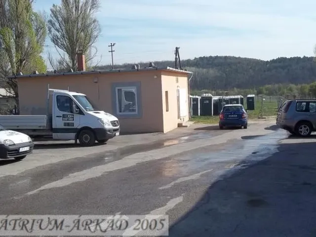 Eladó kereskedelmi és ipari ingatlan Pusztazámor 300 nm
