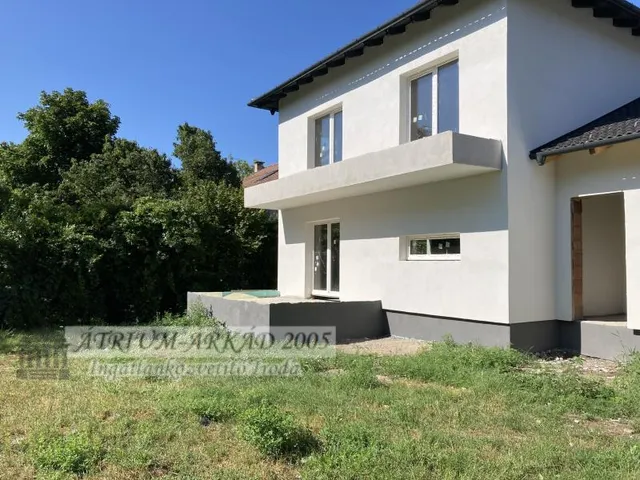 Eladó ház Érd 160 nm