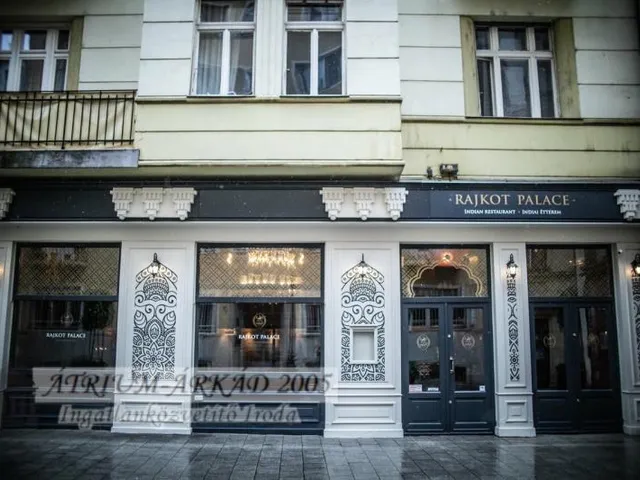 Eladó kereskedelmi és ipari ingatlan Budapest V. kerület 602 nm