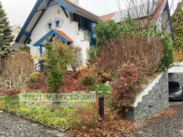 Eladó ház Zsámbék 214 nm