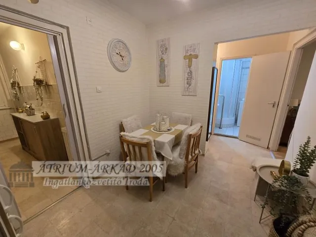 Eladó lakás Budapest III. kerület 57 nm