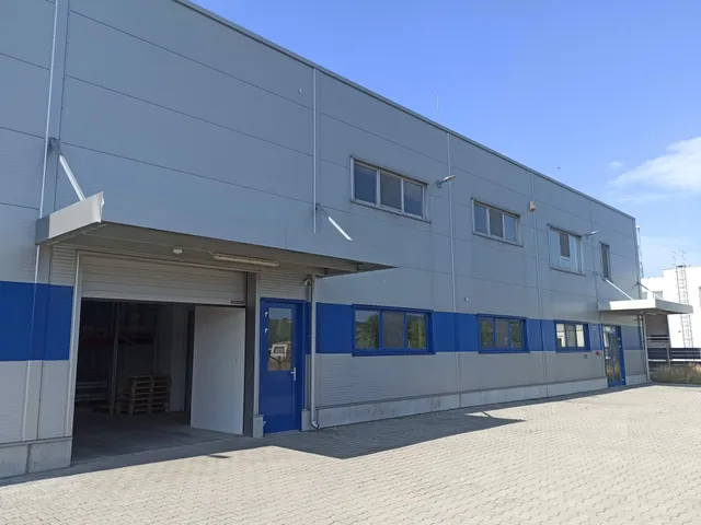 Kiadó kereskedelmi és ipari ingatlan Szentendre, Pannóniatelep 1300 nm