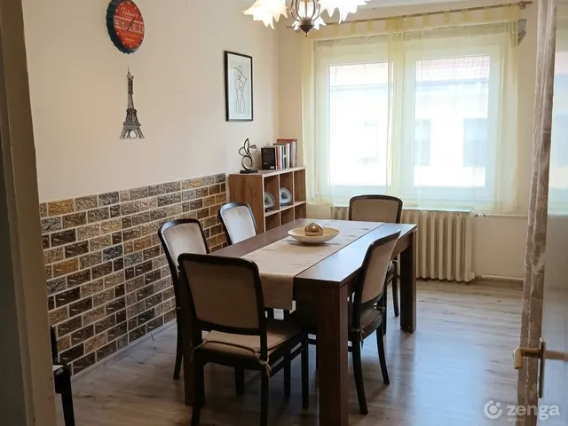 Eladó ház Szeged, Petőfitelep 140 nm