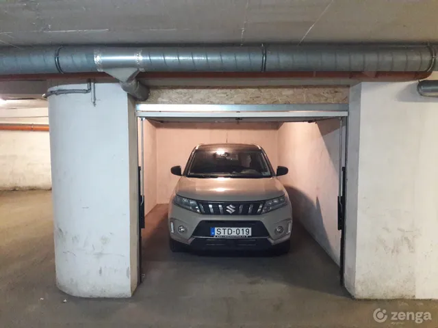 Kiadó garázs Debrecen 18 nm
