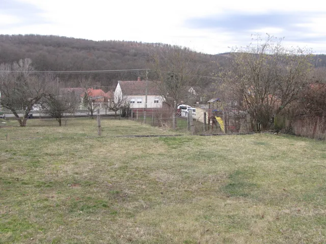 Eladó ház Komló, Gesztenyés 64 nm