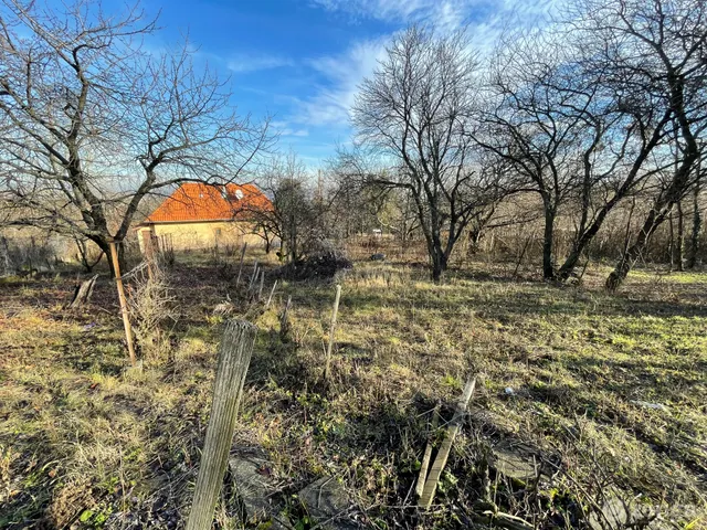 Eladó telek Budapest III. kerület, Csúcshegy 865 nm