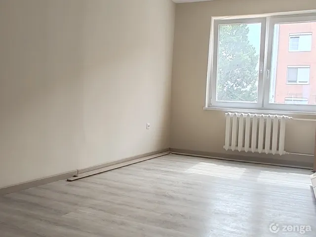Eladó lakás Hajmáskér 54 nm