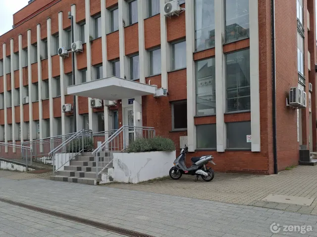 Eladó kereskedelmi és ipari ingatlan Nyíregyháza, Belváros 124 nm