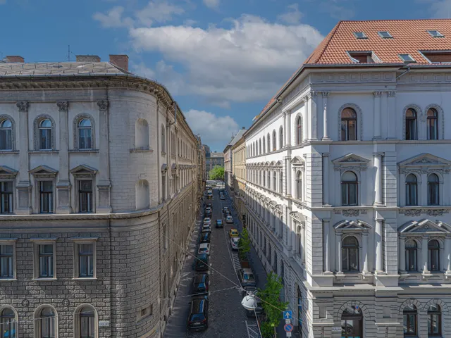 Eladó lakás Budapest VI. kerület, Diplomatanegyed, Eötwös utca 107 nm