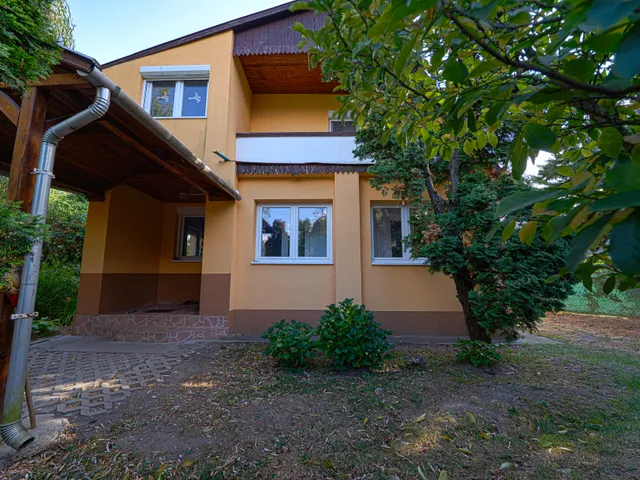 Eladó ház Budapest XI. kerület, Kamaraerdő 117 nm