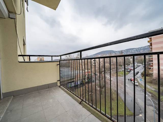 Eladó lakás Budapest III. kerület 52 nm