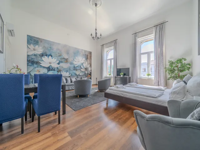 Eladó lakás Budapest VIII. kerület, Palotanegyed, Mikszáth Kálmán tér, 4 48 nm