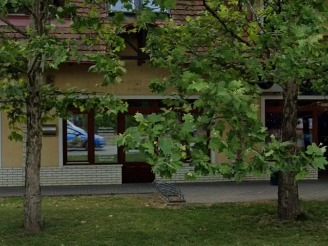 Eladó kereskedelmi és ipari ingatlan Abony 100 nm