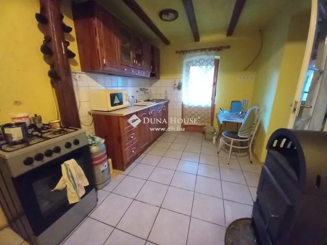 Eladó ház Tiszakécske 52 nm
