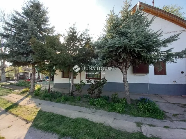 Eladó ház Tiszaalpár 100 nm