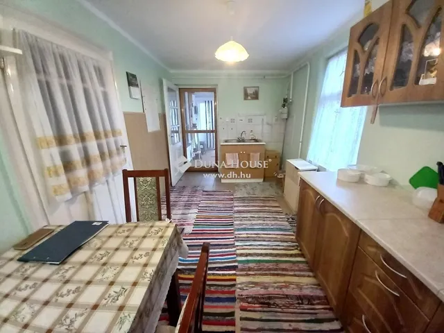 Eladó ház Tiszakécske 80 nm