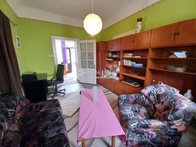 Eladó ház Tiszakécske 115 nm