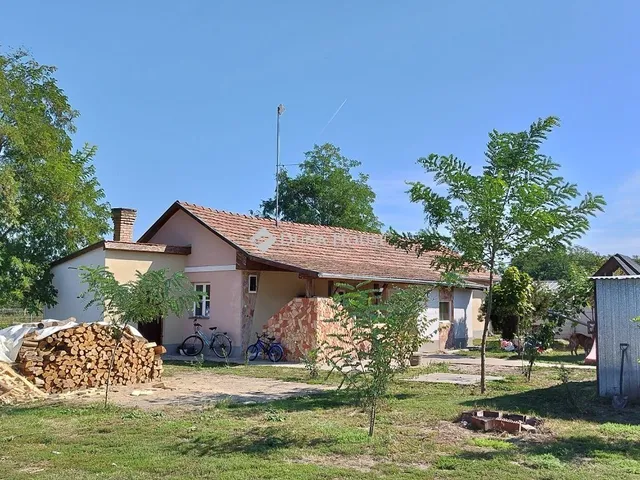 Eladó mezőgazdasági ingatlan Kecskemét 81 nm