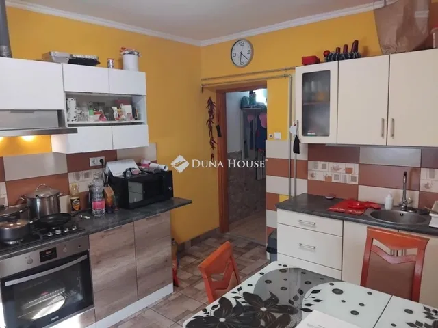 Eladó ház Izsák 75 nm