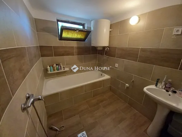 Eladó ház Tiszakécske 90 nm