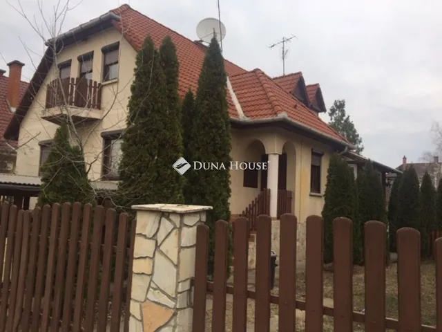 Kiadó ház Kecskemét 160 nm