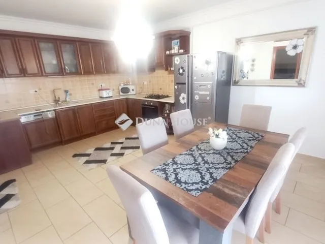 Eladó ház Nagykőrös 140 nm