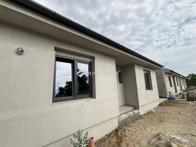 Eladó ház Cegléd 65 nm