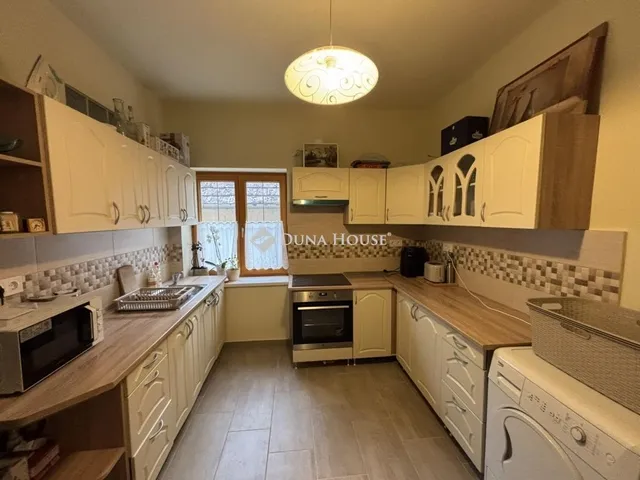 Eladó ház Szentkirály 45 nm