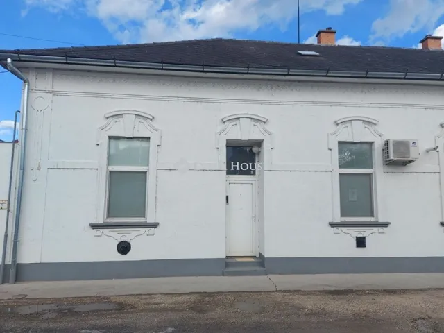 Eladó lakás Izsák 38 nm