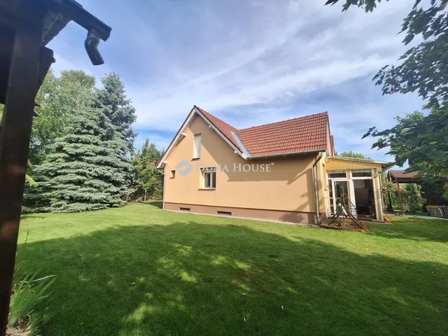 Eladó ház Kecskemét, Kadafalva 100 nm